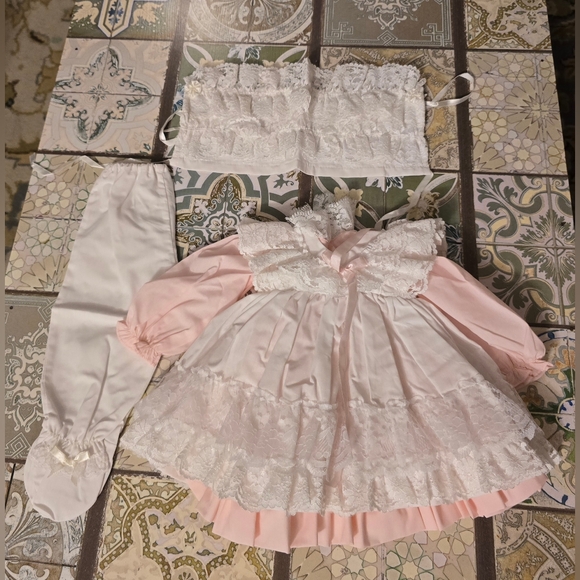 Vintage 18" Doll Essentials Dress Style Yellow White Lace Bonnet Footy Bottoms - Picture 1 of 11